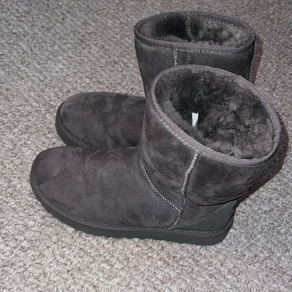 UGG Classic Short